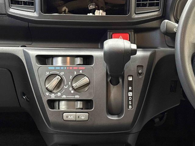 ミライースＬ　ＳＡIII４ＷＤ　ハロゲンヘッドライト　キーレスエントリー　コーナーセンサー　オートライト／ハイビーム　マニュアルエアコン　ＶＳＣ（横滑り防止機能）　スマートアシスト（予防安全装置）（秋田県）の中古車