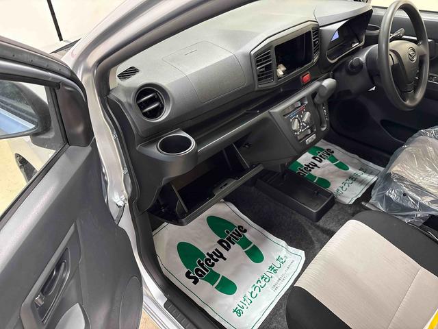 ミライースＬ　ＳＡIII４ＷＤ　ハロゲンヘッドライト　キーレスエントリー　コーナーセンサー　オートライト／ハイビーム　マニュアルエアコン　ＶＳＣ（横滑り防止機能）　スマートアシスト（予防安全装置）（秋田県）の中古車