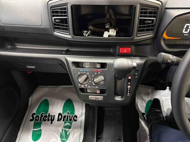 ミライースＬ　ＳＡIII４ＷＤ　ハロゲンヘッドライト　キーレスエントリー　コーナーセンサー　オートライト／ハイビーム　マニュアルエアコン　ＶＳＣ（横滑り防止機能）　スマートアシスト（予防安全装置）（秋田県）の中古車