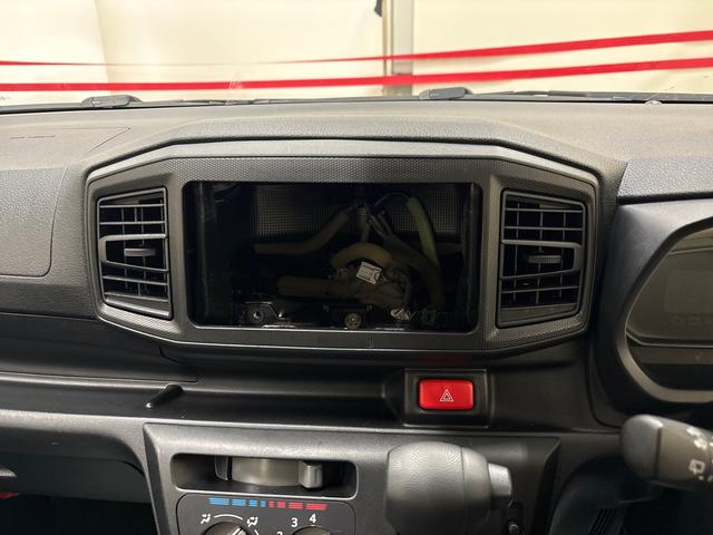 ミライースL SAIII4WD ハロゲンヘッドライト キーレスエントリー マニュアルエアコン コーナーセンサー オートライト/ハイビーム VSC(横滑り防止機能) スマートアシスト(予防安全装置)(秋田県)の中古車