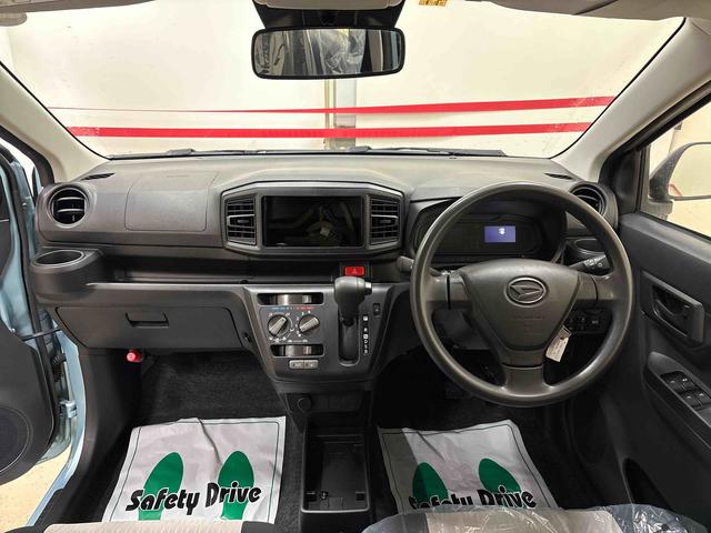 ミライースL SAIII4WD ハロゲンヘッドライト キーレスエントリー マニュアルエアコン コーナーセンサー オートライト/ハイビーム VSC(横滑り防止機能) スマートアシスト(予防安全装置)(秋田県)の中古車