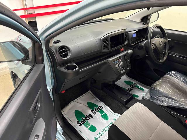 ミライースL SAIII4WD ハロゲンヘッドライト キーレスエントリー マニュアルエアコン コーナーセンサー オートライト/ハイビーム VSC(横滑り防止機能) スマートアシスト(予防安全装置)(秋田県)の中古車