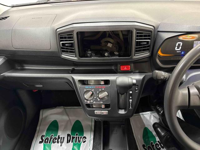 ミライースL SAIII4WD ハロゲンヘッドライト キーレスエントリー マニュアルエアコン コーナーセンサー オートライト/ハイビーム VSC(横滑り防止機能) スマートアシスト(予防安全装置)(秋田県)の中古車