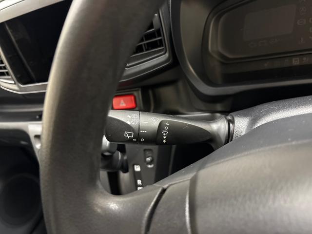 ミライースL SAIII4WD ハロゲンヘッドライト キーレスエントリー マニュアルエアコン コーナーセンサー オートライト/ハイビーム VSC(横滑り防止機能) スマートアシスト(予防安全装置)(秋田県)の中古車