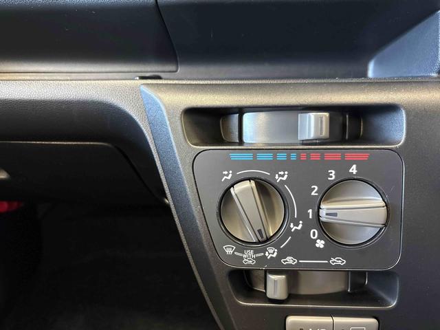 ミライースＬ　ＳＡIII４ＷＤ　ハロゲンヘッドライト　マニュアルエアコン　キーレスエントリー　コーナーセンサー　オートライト／ハイビーム　ＶＳＣ（横滑り防止機能）　スマートアシスト（予防安全装置）（秋田県）の中古車