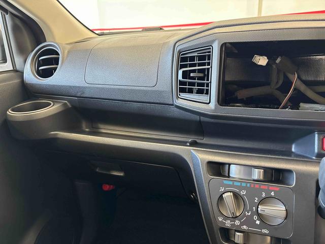 ミライースＬ　ＳＡIII４ＷＤ　ハロゲンヘッドライト　マニュアルエアコン　キーレスエントリー　コーナーセンサー　オートライト／ハイビーム　ＶＳＣ（横滑り防止機能）　スマートアシスト（予防安全装置）（秋田県）の中古車