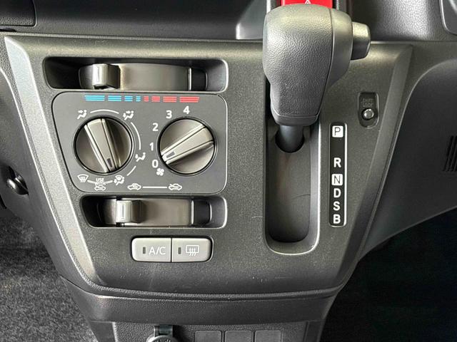 ミライースL SAIII4WD キーレスエントリー マニュアルエアコン ハロゲンヘッドライト オートハイビーム オートライト コーナーセンサー VSC(横滑り防止機能)(秋田県)の中古車