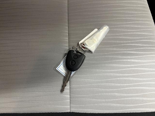 ミライースL SAIII4WD キーレスエントリー マニュアルエアコン ハロゲンヘッドライト オートハイビーム オートライト コーナーセンサー VSC(横滑り防止機能)(秋田県)の中古車