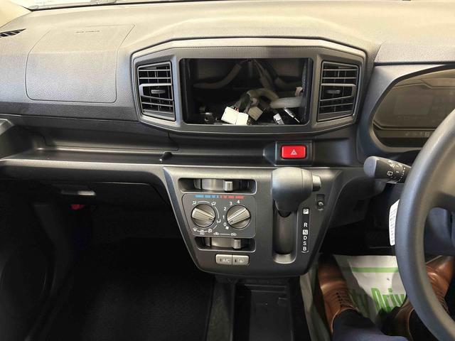 ミライースL SAIII4WD キーレスエントリー ハロゲンヘッドライト マニュアルエアコン バックカメラ オートライト コーナーセンサー オートハイビーム VSC(横滑り防止機能)(秋田県)の中古車