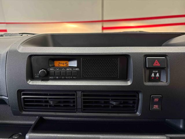 ハイゼットカーゴDX電子4WD 純正ラジオ(AM・FM) キーレスエントリー マニュアルエアコン ハロゲンヘッドライト コーナーセンサー オートライト/ハイビーム エコアイドル(秋田県)の中古車