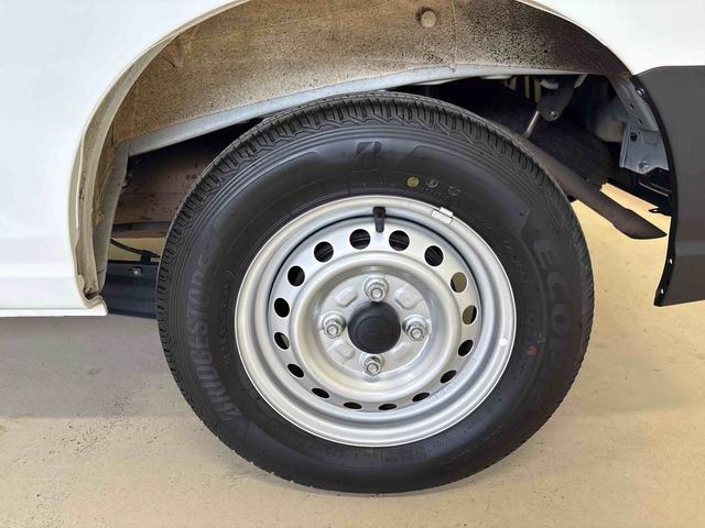 ハイゼットカーゴDX電子4WD 純正ラジオ(AM・FM) キーレスエントリー マニュアルエアコン ハロゲンヘッドライト コーナーセンサー オートライト/ハイビーム エコアイドル(秋田県)の中古車