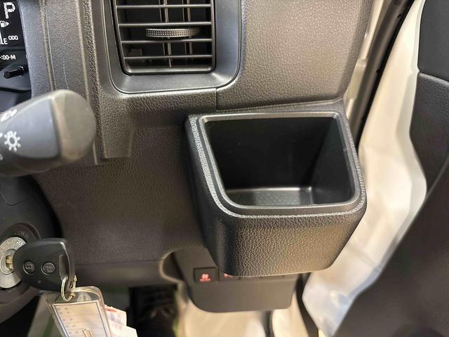 ハイゼットカーゴDX電子4WD 純正ラジオ(AM・FM) キーレスエントリー マニュアルエアコン ハロゲンヘッドライト コーナーセンサー オートライト/ハイビーム エコアイドル(秋田県)の中古車