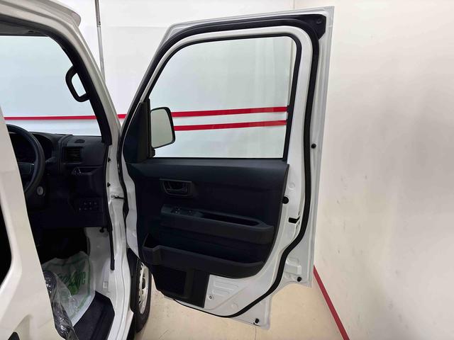 ハイゼットカーゴDX電子4WD 純正ラジオ(AM・FM) キーレスエントリー マニュアルエアコン ハロゲンヘッドライト コーナーセンサー オートライト/ハイビーム エコアイドル(秋田県)の中古車