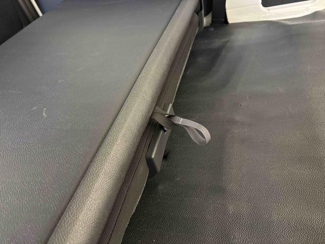 ハイゼットカーゴDX電子4WD 純正ラジオ(AM・FM) キーレスエントリー マニュアルエアコン ハロゲンヘッドライト コーナーセンサー オートライト/ハイビーム エコアイドル(秋田県)の中古車