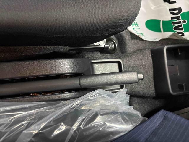 ミライースＬ　ＳＡIII４ＷＤ　ハロゲンヘッドライト　キーレスエントリー　ハロゲンヘッドライト　マニュアルエアコン　コーナーセンサー　ＶＳＣ（横滑り防止機能）　オートライト／ハイビーム　スマートアシスト（予防安全装置）（秋田県）の中古車