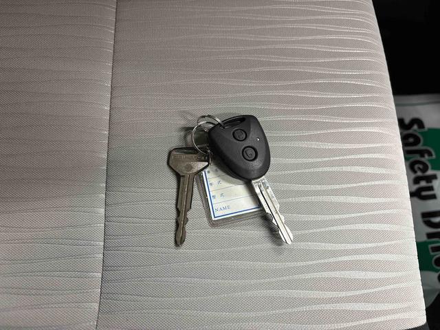 ミライースＬ　ＳＡIII４ＷＤ　ハロゲンヘッドライト　キーレスエントリー　ハロゲンヘッドライト　マニュアルエアコン　コーナーセンサー　ＶＳＣ（横滑り防止機能）　オートライト／ハイビーム　スマートアシスト（予防安全装置）（秋田県）の中古車