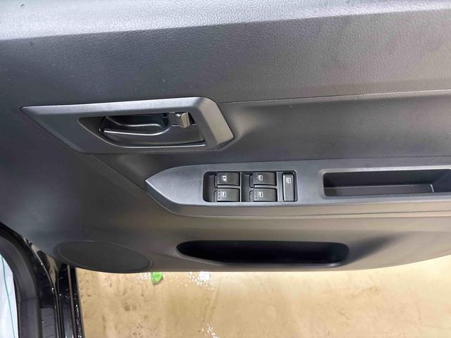 ミライースＬ　ＳＡIII４ＷＤ　ハロゲンヘッドライト　キーレスエントリー　ハロゲンヘッドライト　マニュアルエアコン　コーナーセンサー　ＶＳＣ（横滑り防止機能）　オートライト／ハイビーム　スマートアシスト（予防安全装置）（秋田県）の中古車