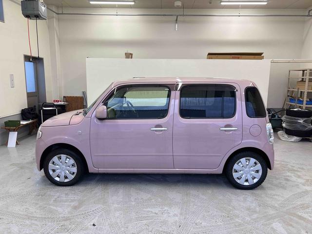 ミラココアココアＬ４ＷＤ　純正ナビ　バックカメラ　マニュアルエアコン　ハロゲンヘッドライト　電動格納ミラー　ＴＶコントロールキット　キーレスエントリー　チルトステアリング　運転席シートリフター（秋田県）の中古車