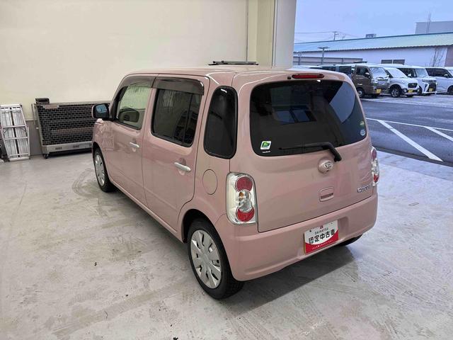 ミラココアココアＬ４ＷＤ　純正ナビ　バックカメラ　マニュアルエアコン　ハロゲンヘッドライト　電動格納ミラー　ＴＶコントロールキット　キーレスエントリー　チルトステアリング　運転席シートリフター（秋田県）の中古車