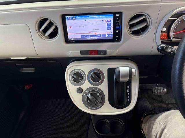 ミラココアココアＬ４ＷＤ　純正ナビ　バックカメラ　マニュアルエアコン　ハロゲンヘッドライト　電動格納ミラー　ＴＶコントロールキット　キーレスエントリー　チルトステアリング　運転席シートリフター（秋田県）の中古車