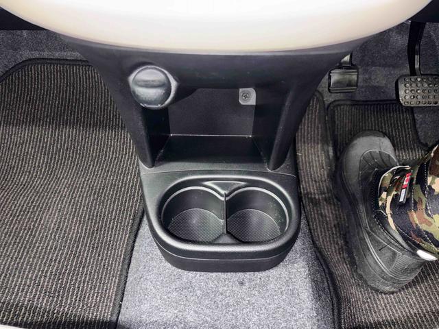 ミラココアココアＬ４ＷＤ　純正ナビ　バックカメラ　マニュアルエアコン　ハロゲンヘッドライト　電動格納ミラー　ＴＶコントロールキット　キーレスエントリー　チルトステアリング　運転席シートリフター（秋田県）の中古車