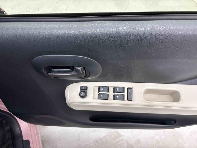 ミラココアココアＬ４ＷＤ　純正ナビ　バックカメラ　マニュアルエアコン　ハロゲンヘッドライト　電動格納ミラー　ＴＶコントロールキット　キーレスエントリー　チルトステアリング　運転席シートリフター（秋田県）の中古車