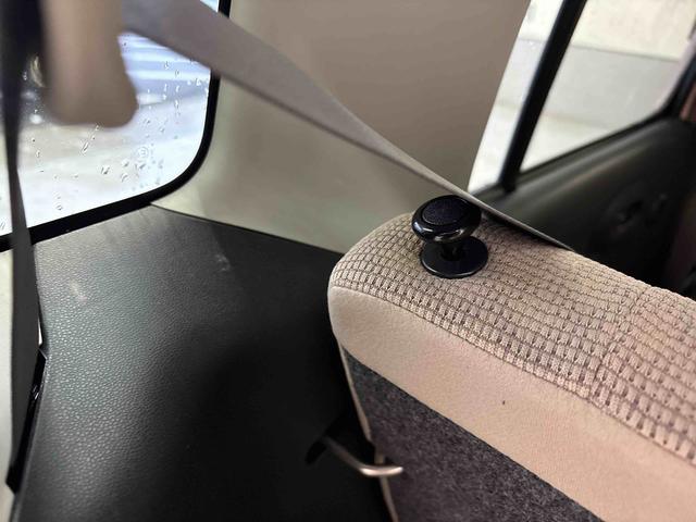 ミラココアココアＬ４ＷＤ　純正ナビ　バックカメラ　マニュアルエアコン　ハロゲンヘッドライト　電動格納ミラー　ＴＶコントロールキット　キーレスエントリー　チルトステアリング　運転席シートリフター（秋田県）の中古車