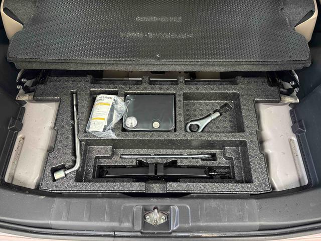 ミラココアココアＬ４ＷＤ　純正ナビ　バックカメラ　マニュアルエアコン　ハロゲンヘッドライト　電動格納ミラー　ＴＶコントロールキット　キーレスエントリー　チルトステアリング　運転席シートリフター（秋田県）の中古車