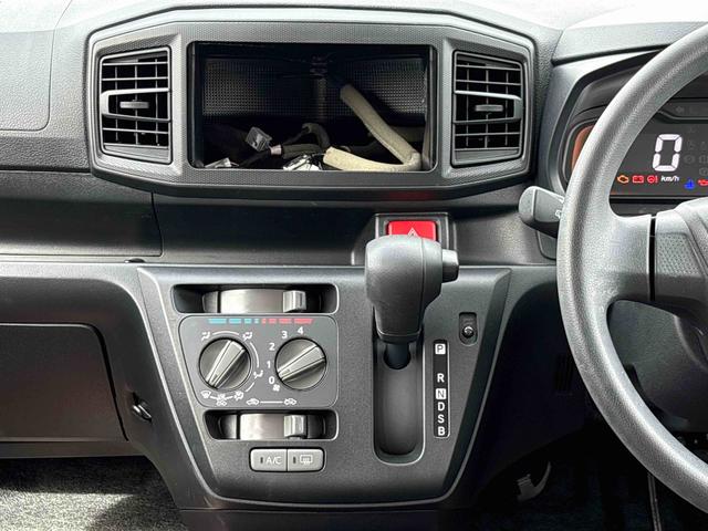 ミライースL SAIII4WD オーディオレス キーレスエントリー ハロゲンヘッドライト マニュアルエアコン コーナーセンサー オートライト/ハイビーム VSC(横滑り防止機能) スマートアシスト(衝突安全防止機能)(秋田県)の中古車