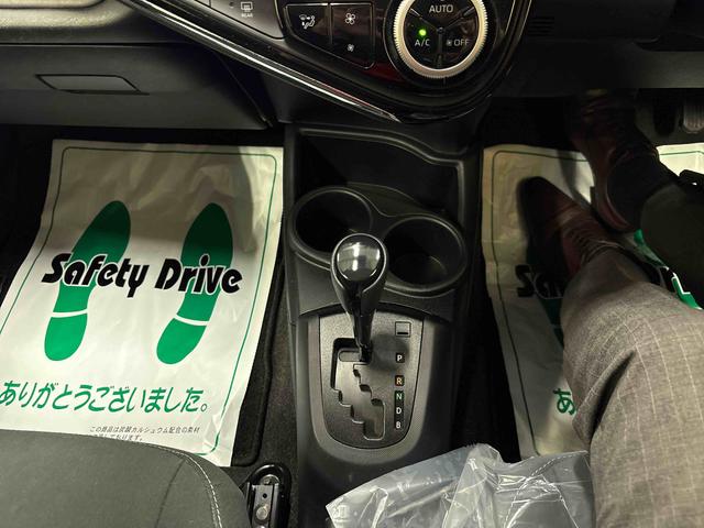 アクアSスタイルブラック純正ナビ ドライブレコーダー リモコンエンジンスターター LEDヘッドライト/フォグランプ オートエアコン/ライト/ハイビーム フロントシールドディアイサー 電動格納ドアミラー コーナーセンサー(秋田県)の中古車