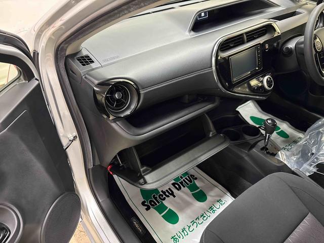 アクアSスタイルブラック純正ナビ ドライブレコーダー リモコンエンジンスターター LEDヘッドライト/フォグランプ オートエアコン/ライト/ハイビーム フロントシールドディアイサー 電動格納ドアミラー コーナーセンサー(秋田県)の中古車