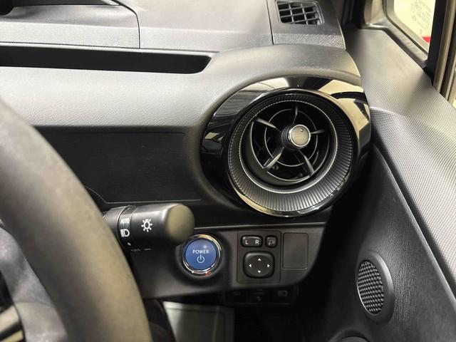 アクアSスタイルブラック純正ナビ ドライブレコーダー リモコンエンジンスターター LEDヘッドライト/フォグランプ オートエアコン/ライト/ハイビーム フロントシールドディアイサー 電動格納ドアミラー コーナーセンサー(秋田県)の中古車