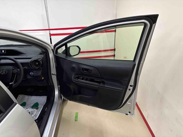 アクアSスタイルブラック純正ナビ ドライブレコーダー リモコンエンジンスターター LEDヘッドライト/フォグランプ オートエアコン/ライト/ハイビーム フロントシールドディアイサー 電動格納ドアミラー コーナーセンサー(秋田県)の中古車