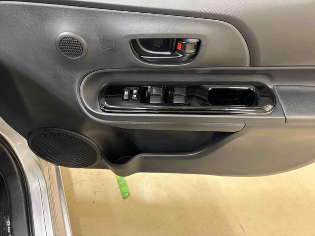 アクアSスタイルブラック純正ナビ ドライブレコーダー リモコンエンジンスターター LEDヘッドライト/フォグランプ オートエアコン/ライト/ハイビーム フロントシールドディアイサー 電動格納ドアミラー コーナーセンサー(秋田県)の中古車