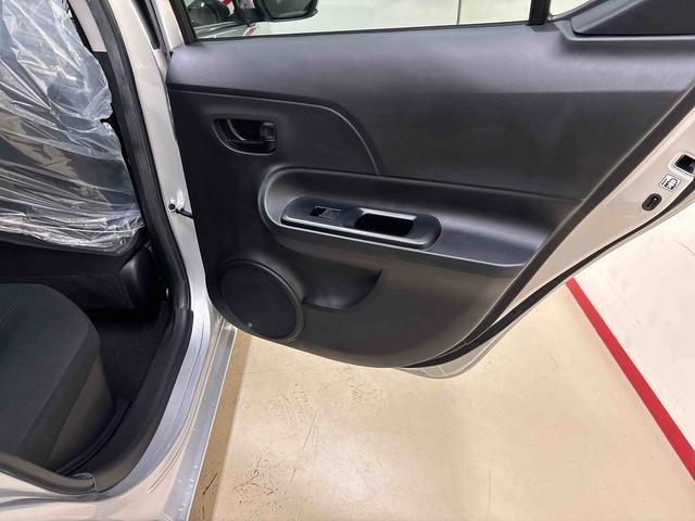 アクアSスタイルブラック純正ナビ ドライブレコーダー リモコンエンジンスターター LEDヘッドライト/フォグランプ オートエアコン/ライト/ハイビーム フロントシールドディアイサー 電動格納ドアミラー コーナーセンサー(秋田県)の中古車