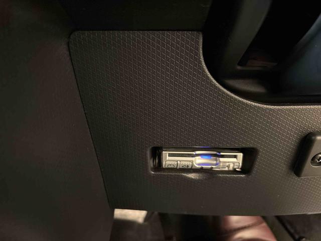 タントカスタムＸスタイルセレクション４ＷＤ　純正ナビ　ＬＥＤヘッドライト／フォグランプ　オートエアコン／ライト／ハイビーム／電動ドアミラー　社外品ＥＴＣ　ドライブレコーダー　コーナーセンサー　両側電動スライドドア　チルトステアリング（秋田県）の中古車