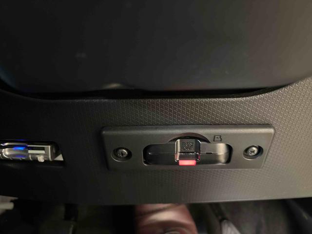 タントカスタムＸスタイルセレクション４ＷＤ　純正ナビ　ＬＥＤヘッドライト／フォグランプ　オートエアコン／ライト／ハイビーム／電動ドアミラー　社外品ＥＴＣ　ドライブレコーダー　コーナーセンサー　両側電動スライドドア　チルトステアリング（秋田県）の中古車