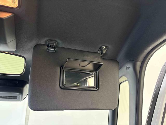 タントカスタムＸスタイルセレクション４ＷＤ　純正ナビ　ＬＥＤヘッドライト／フォグランプ　オートエアコン／ライト／ハイビーム／電動ドアミラー　社外品ＥＴＣ　ドライブレコーダー　コーナーセンサー　両側電動スライドドア　チルトステアリング（秋田県）の中古車