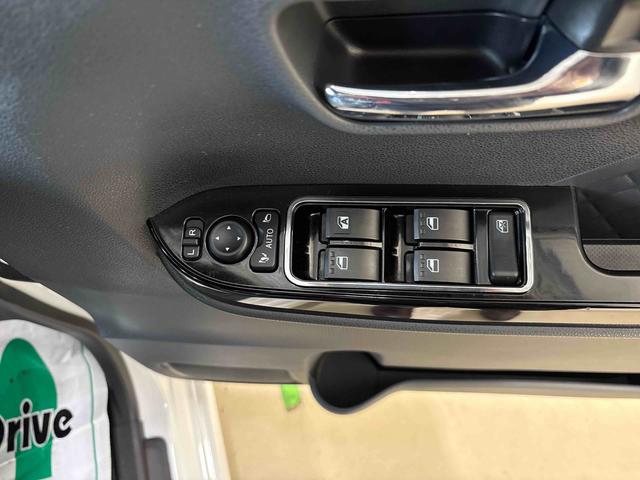 タントカスタムＸスタイルセレクション４ＷＤ　純正ナビ　ＬＥＤヘッドライト／フォグランプ　オートエアコン／ライト／ハイビーム／電動ドアミラー　社外品ＥＴＣ　ドライブレコーダー　コーナーセンサー　両側電動スライドドア　チルトステアリング（秋田県）の中古車