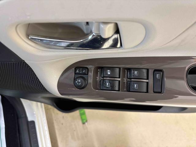 ムーヴキャンバスXメイクアップ SAII4WD 純正ナビ ハロゲンヘッドライト/LEDフォグランプ オートエアコン/ライト/電動ドアミラー リモコンエンジンスターター TVコントロールキット チルトステアリング 運転席シートリフター(秋田県)の中古車