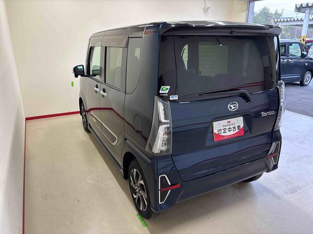 タントカスタムX4WD LEDヘッドライト/フォグランプ オートエアコン/ライト/ハイビーム/電動ドアミラー コーナーセンサー 運転席・助手席シートヒーター 両側電動スライドドア チルトステアリング(秋田県)の中古車
