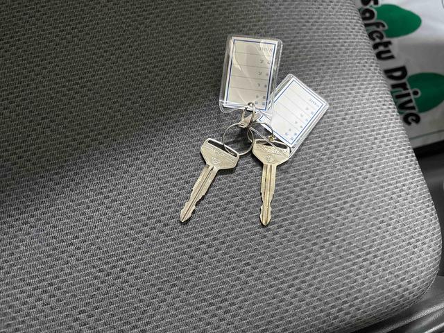 ハイゼットトラックスタンダード　農用スペシャル（ＡＣレス）４ＷＤ　純正ラジオ（ＡＭ・ＦＭ）　ハロゲンヘッドライト　パートタイム４ＷＤ　デフロック　荷台作業灯（秋田県）の中古車