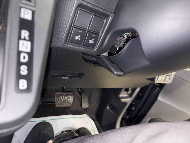 タントX4WD 純正ナビ LEDヘッドライト オートエアコン/ライト/ハイビーム/電動ドアミラー 運転席・助手席シートヒーター コーナーセンサー アップグレードパック 両側電動スライドドア チルトステアリング(秋田県)の中古車