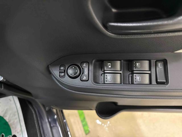 タントX4WD 純正ナビ LEDヘッドライト オートエアコン/ライト/ハイビーム/電動ドアミラー 運転席・助手席シートヒーター コーナーセンサー アップグレードパック 両側電動スライドドア チルトステアリング(秋田県)の中古車