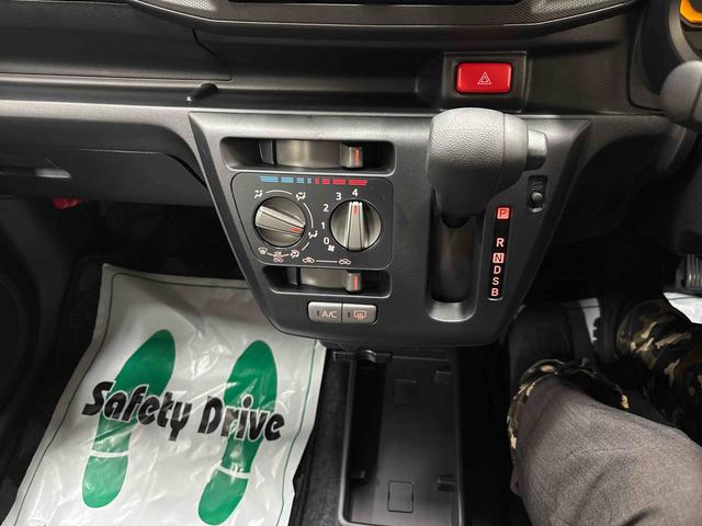 ミライースＬ　ＳＡIII４ＷＤ　純正ＣＤ　ハロゲンヘッドライト　マニュアルエアコン　オートライト／ハイビーム　キーレスエントリー　ＥＴＣ　コーナーセンサー　ＶＳＣ（横滑り防止機能）　スマートアシスト（予防安全装置）（秋田県）の中古車