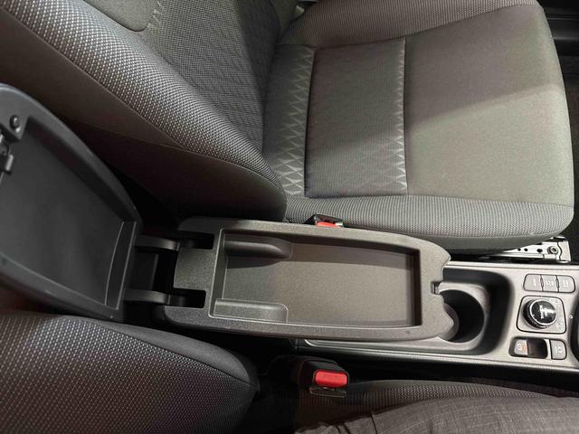 ヤリスクロスＧ４ＷＤ　ディスプレイオーディオ　バックカメラ　コーナーセンサー　トヨタセーフティセンス　ＥＴＣ　電動パーキングブレーキ　オートエアコン／ライト／ハイビーム／電動ドアミラー　クルーズコントロール（秋田県）の中古車