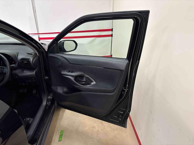 ヤリスクロスＧ４ＷＤ　ディスプレイオーディオ　バックカメラ　コーナーセンサー　トヨタセーフティセンス　ＥＴＣ　電動パーキングブレーキ　オートエアコン／ライト／ハイビーム／電動ドアミラー　クルーズコントロール（秋田県）の中古車