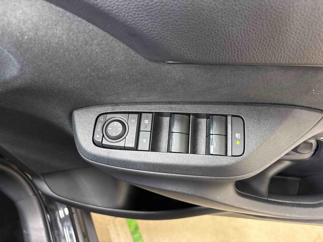 ヤリスクロスＧ４ＷＤ　ディスプレイオーディオ　バックカメラ　コーナーセンサー　トヨタセーフティセンス　ＥＴＣ　電動パーキングブレーキ　オートエアコン／ライト／ハイビーム／電動ドアミラー　クルーズコントロール（秋田県）の中古車