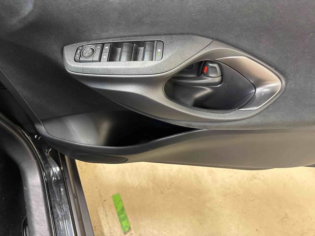 ヤリスクロスＧ４ＷＤ　ディスプレイオーディオ　バックカメラ　コーナーセンサー　トヨタセーフティセンス　ＥＴＣ　電動パーキングブレーキ　オートエアコン／ライト／ハイビーム／電動ドアミラー　クルーズコントロール（秋田県）の中古車