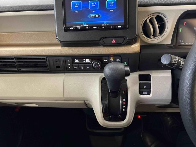 Ｎ−ＢＯＸベースグレード４ＷＤ　ホンダセンシング　社外ナビ　社外ＥＴＣ　オートエアコン／ライト　電動格納ドアミラー　ＬＥＤヘッドライト　クルーズコントロール　チルトステアリング　電動パーキングブレーキ　シートリフター（秋田県）の中古車